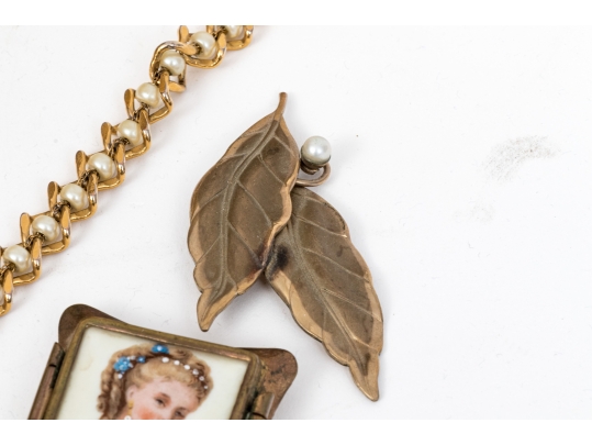 Collection Of Fashion And Limoge Brooches, Necklace And Two Jewelry Boxes