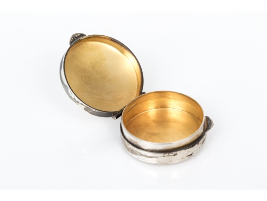 Tiffany & Co. Tiny Sterling Silver Pill Box    .540 Troy Ozs, 