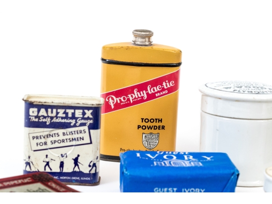 Eleven Vintage Vanity Items