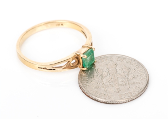 18k Yellow Gold Filigree Decorated Square Emerald Solitaire Ring, App. 0.27 CTS, Size 7