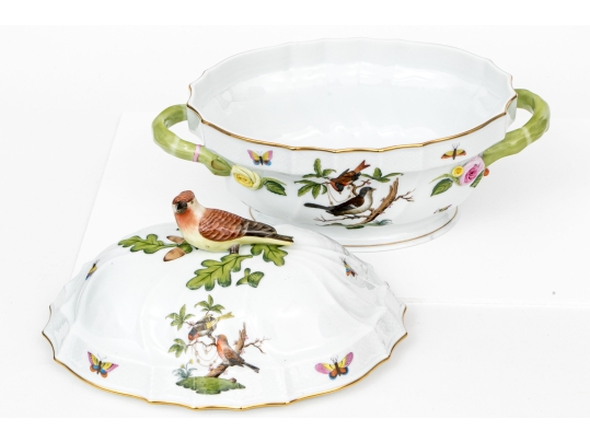Herend Hungary Hand-Painted Porcelain Covered Tureen, Rothschild Bird (RO) Pattern
