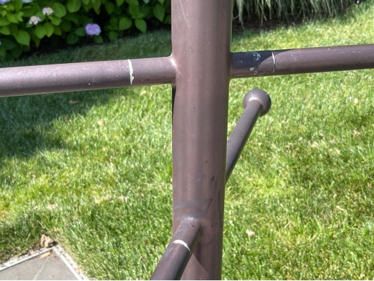 Brown Jordan Towel Rack With A Umbrella Stand