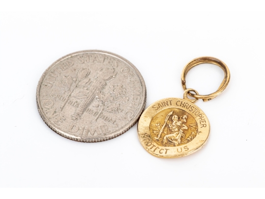 14k Yellow Gold Classic St. Christopher Motif Medal