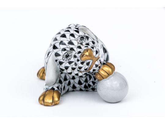 Herend Hungary Hand-Painted Porcelain Puppy With Ball, Black Fishnet (VHNM) Pattern