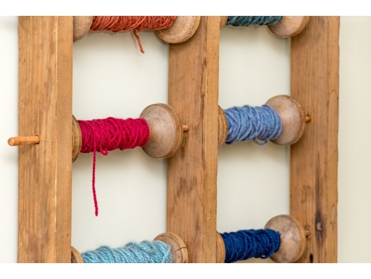 Antique Yarn Mount