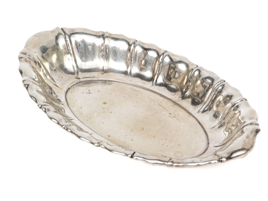 800 Silver Scalloped Dish  5.535 Troy Ozs. 