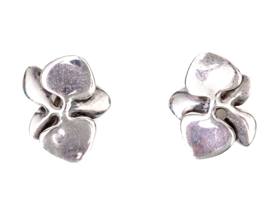Angela Cummings Sterling Silver Fabulous Vintage Flower Motif Earrings
