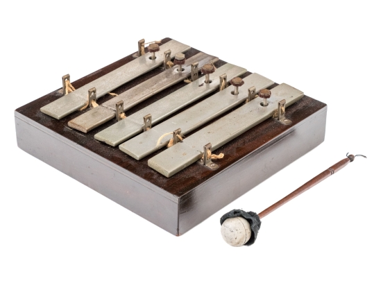 Semi-Antique Dinner Chime With Mallet