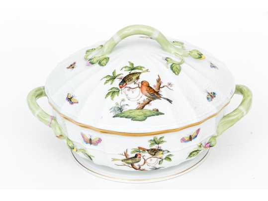 Herend Hungary Hand-Painted Porcelain Lidded Tureen, Rothschild Bird (RO) Pattern