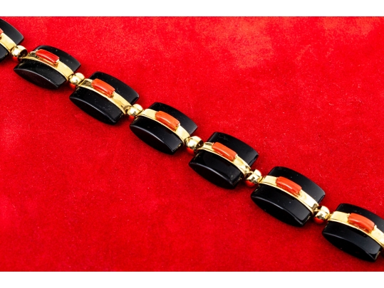 18k Yellow Gold Beautiful Chunky Square Black Onyx Pillow Link And Coral Set Necklace