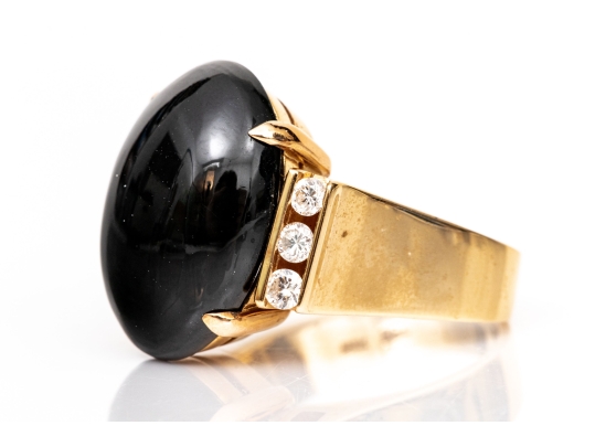 14k Yellow Gold Contemporary Cabachon Black Onyx And Diamond Ring, Size 6.5, App. 0.12 TCW