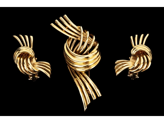 14k Yellow Gold Classic Vintage Knot And Ribbon Matching Earrings And Brooch Set