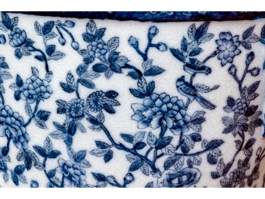 Impressive Decorative Chinese Export Style Twin Handled Porcelain Footbath