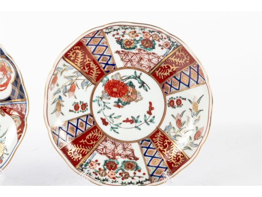 Pair Of Japanese Imari Hand-Painted Porcelain Plates
