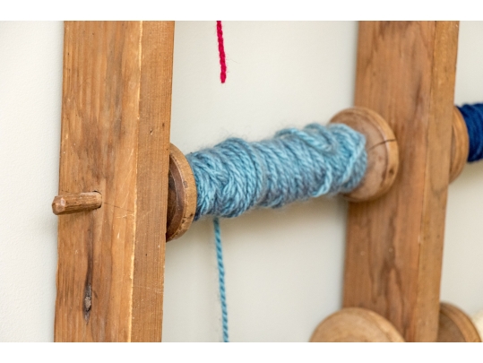 Antique Yarn Mount