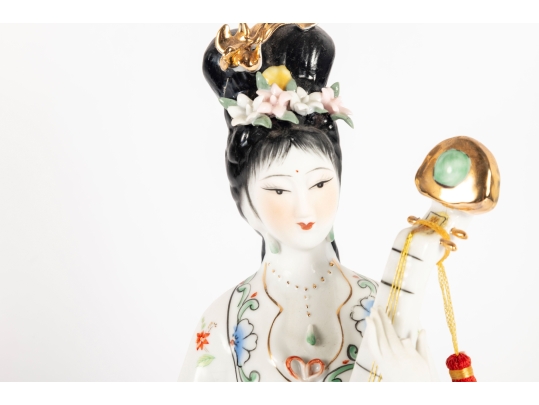Vintage Chinese Porcelain Guanyin Figure With Pipa