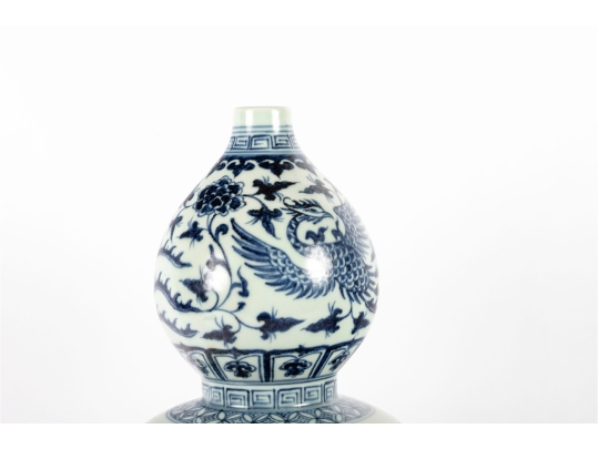 Chinese Vintage Blue And White Double Gourd Ceramic Vase