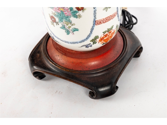 Chinese Famille Rose Porcelain Lamp On Wooden Base