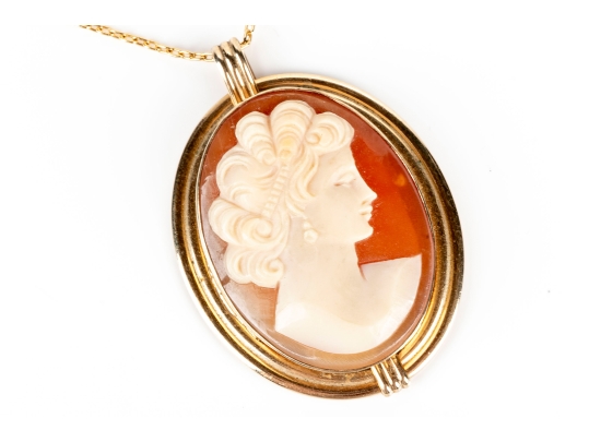** Lot Updated** Gold Filled Cameo Pendant Necklace