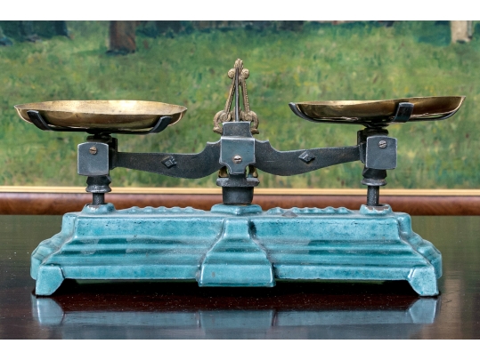 Antique Painted Cast Iron Scale