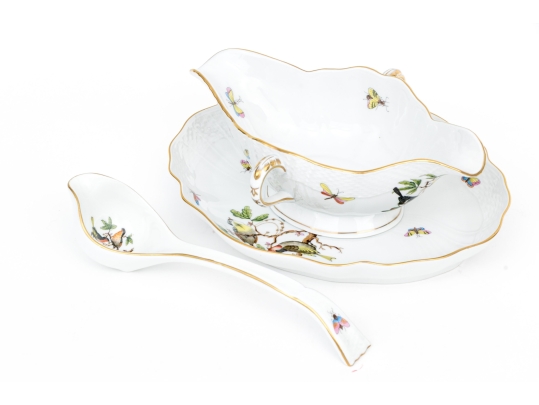 Herend Hungary Hand-Painted Porcelain Gravy Boat, Underplate And Ladle, Rothschild Bird (RO) Pattern