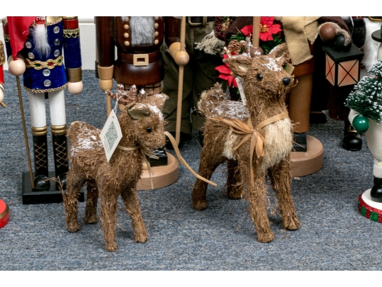 Collection Of 15 Pieces Of Christmas Related Decoration