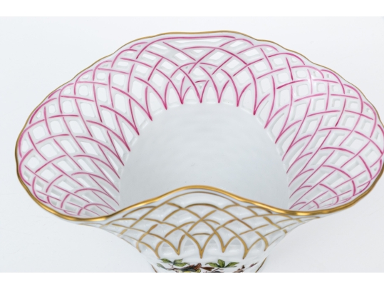 Rare Herend Hungary Hand-Painted Porcelain Openwork Basket Vase, Rothschild Bird (RO) Pattern