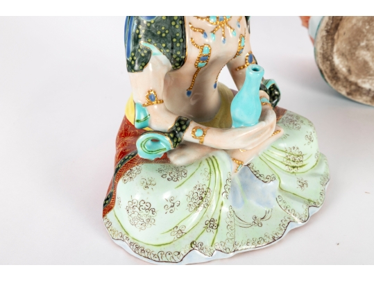 Vintage Chinese Porcelain Guanyin Figure