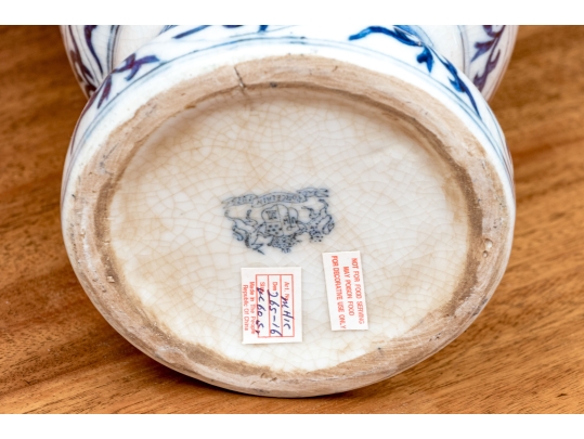 Pair Of Decorative Chinese Export Armorial Lidded Urns