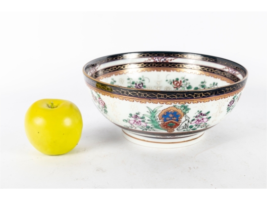 Hand-Painted Chinese Export Porcelain Bowl With Floral And Gilt Decoration