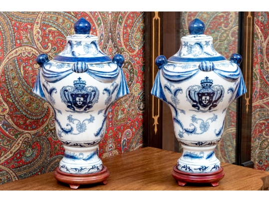 Pair Of Decorative Chinese Export Armorial Lidded Urns