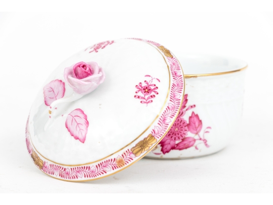 Herend Hungary Hand-Painted Porcelain Lidded Sugar Bowl, Raspberry Chinese Bouquet Pattern