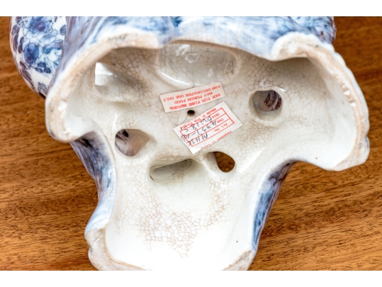 Pair Of Decorative Chinese Porcelain Quatrefoil Vases