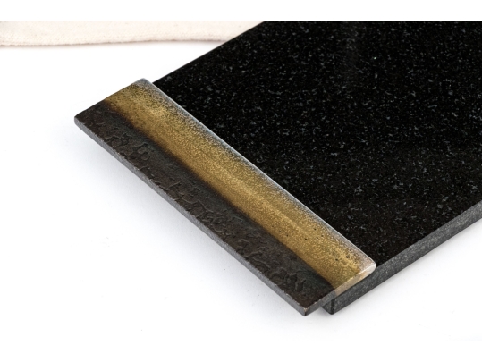 Michael Aram Luxurious Artisanal Cheese Board With Knife