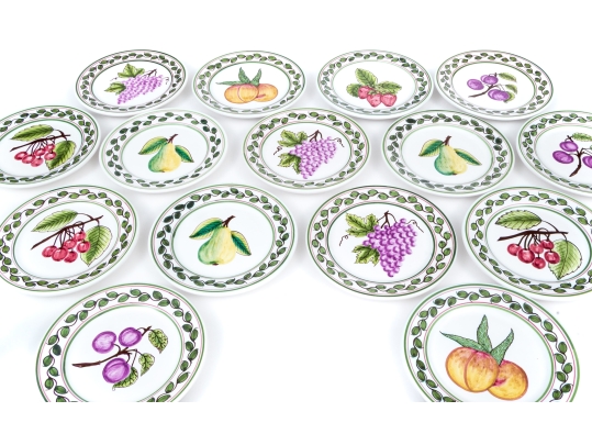 Set Of Fourteen Portuguese Hand-Painted Conimbricer Winterthur Interpretation Ceramic Plates
