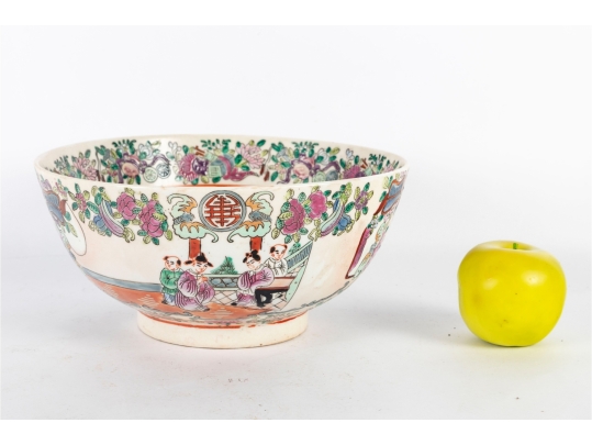 Hand-Painted Chinese Famille Rose Porcelain Bowl
