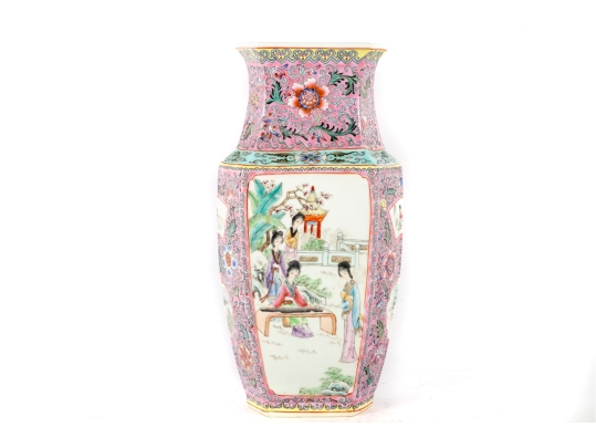 Chinese Famille Rose Porcelain Vase