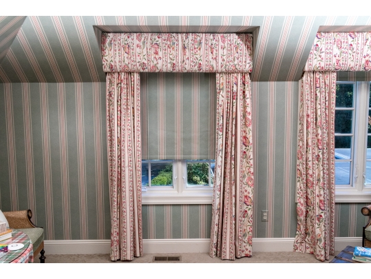 Pair Of Curtains With Valances
