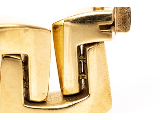 18k Yellow Gold Striking Chunky Opposing 