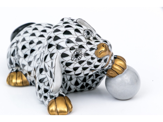 Herend Hungary Hand-Painted Porcelain Puppy With Ball, Black Fishnet (VHNM) Pattern