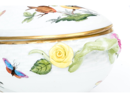 Herend Hungary Hand-Painted Porcelain Covered Bonbon Dish, Rothschild Bird (RO) Pattern