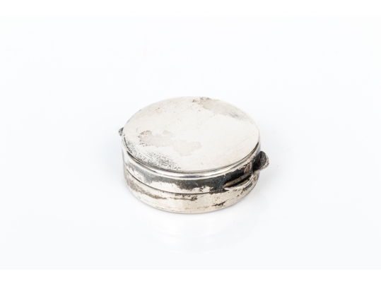 Tiffany & Co. Tiny Sterling Silver Pill Box    .540 Troy Ozs, 