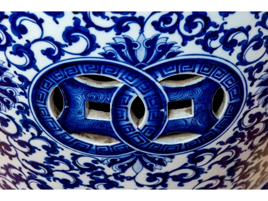 Decorative Chinese Blue And White Porcelain Garden Stool