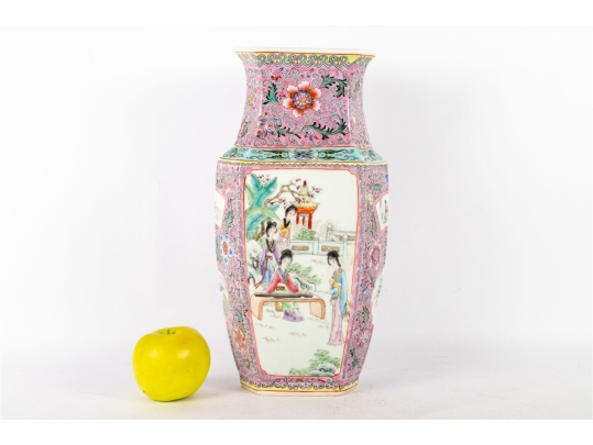 Chinese Famille Rose Porcelain Vase