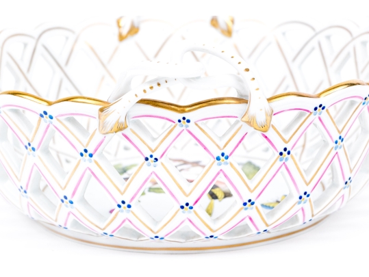 Herend Hungary Hand-Painted Reticulated Porcelain Basket, Rothschild Bird (RO) Pattern