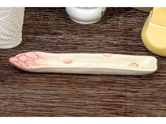 Collection Of Twelve Ceramic Wares