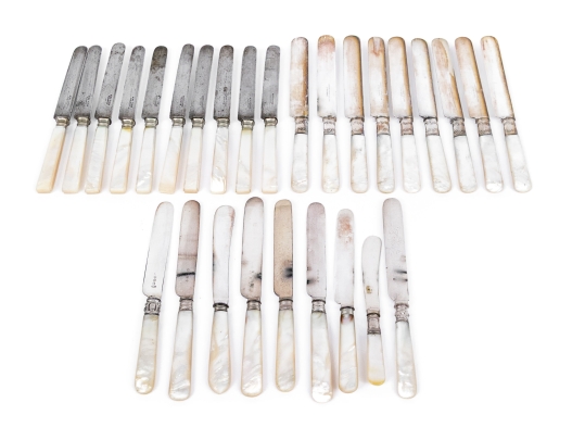 Set Of Antique English Mother Of Pearl Handled Knives, 28 Pieces