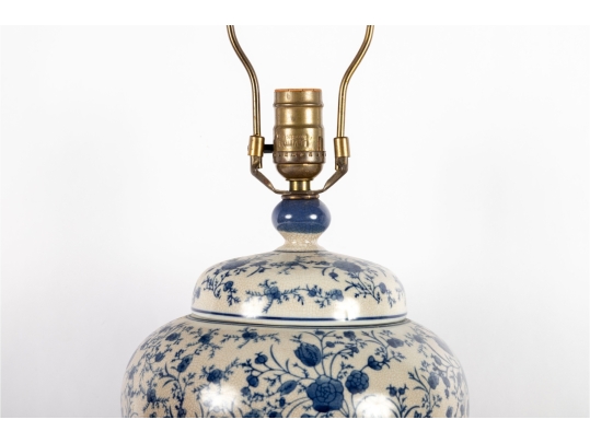 Blue And White Floral Crackle Glaze Ginger Jar Lamp On Wood Base