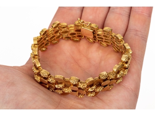 18k Yellow Gold Impactful Heavy Brutalist Textured Oval Link Chevron Motif Bracelet