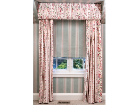Pair Of Curtains With Valances